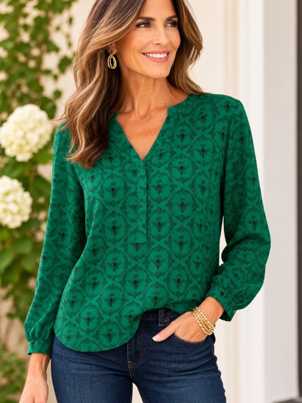 Emerald Green Queen Bee Print Blouse Size XL | Excellent Condition